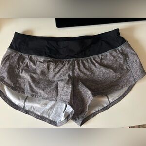 Lululemon speed up shorts 2.5 size 6